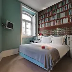 Lx Boutique 4*