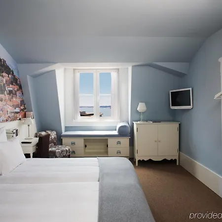 Lx Boutique Hotel 4*
