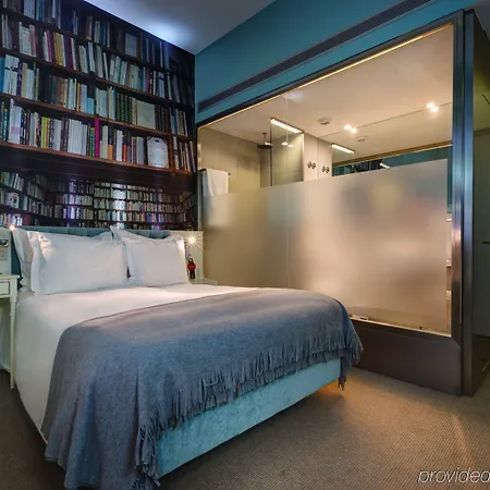 Lx Boutique Hotel 4*