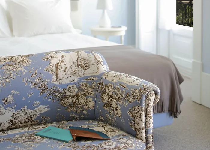 Lx Boutique Hotel