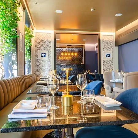 Lx Boutique Hotel