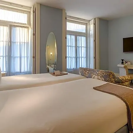 Lx Boutique 4*