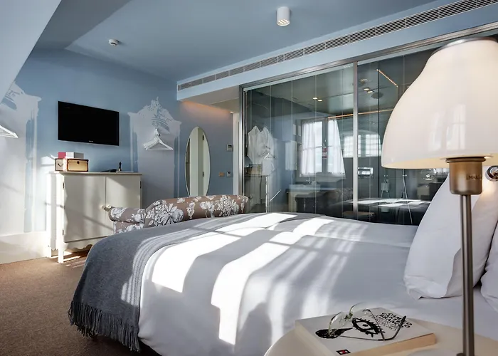 Lx Boutique 4*