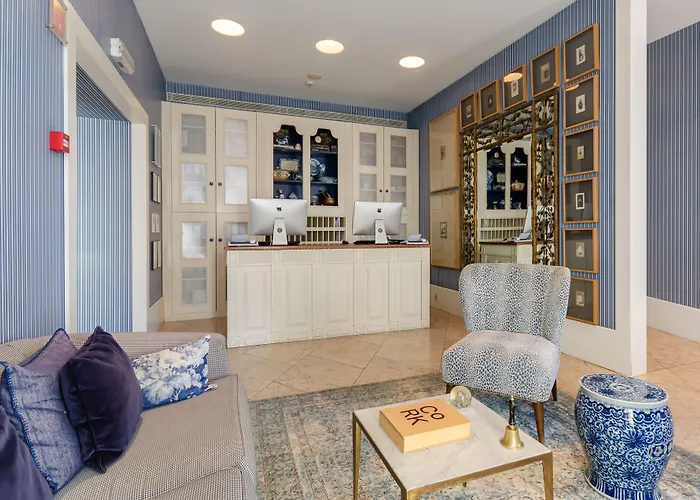 Lx Boutique Hotel